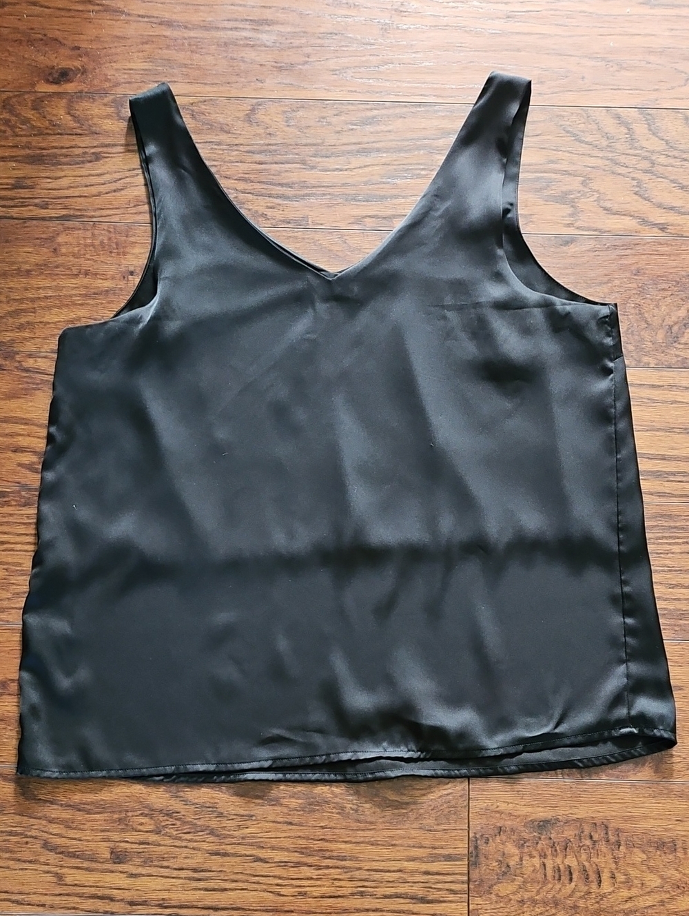 Ekouaer Satiny Black Tank Top Size L - Picture 3 of 5